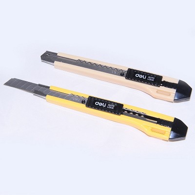 得力小號(hào)帶金屬護(hù)套美工刀2031 掛繩孔設(shè)計(jì) 自動(dòng)鎖定安全